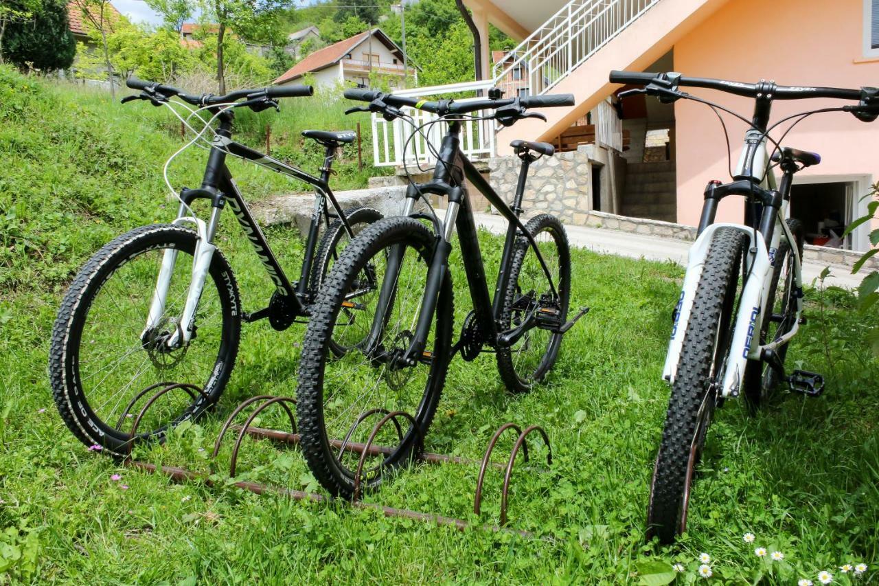 شقة Apartman Malekin Prozor المظهر الخارجي الصورة